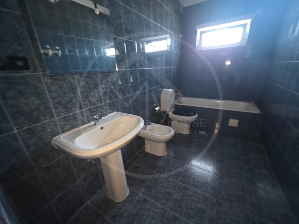 Apartamento T4 para Venda em Arcozelos Foto 18