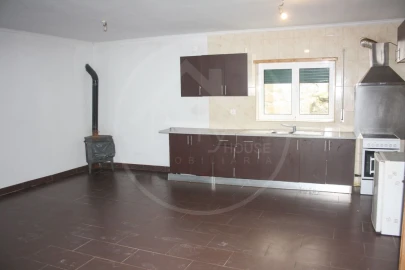 Moradia T3 para Venda em Bustelo