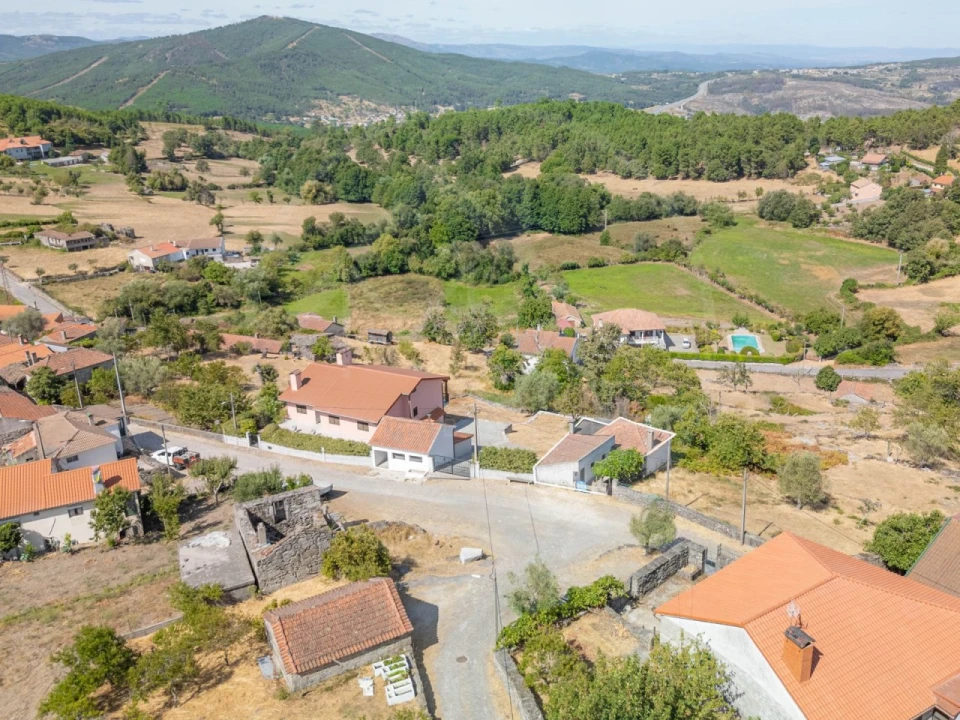 Moradia T2 para Venda em Pensalvos e Parada de Monteiros Foto 8