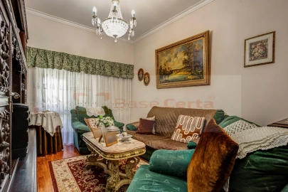 Apartamento T3 para Venda em Póvoa de Santa Iria e Forte da Casa