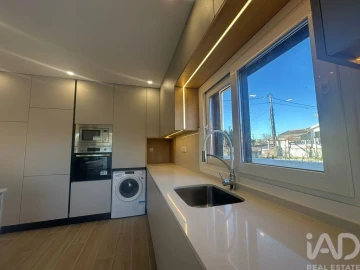 Moradia T3 para Venda em Fernao Ferro