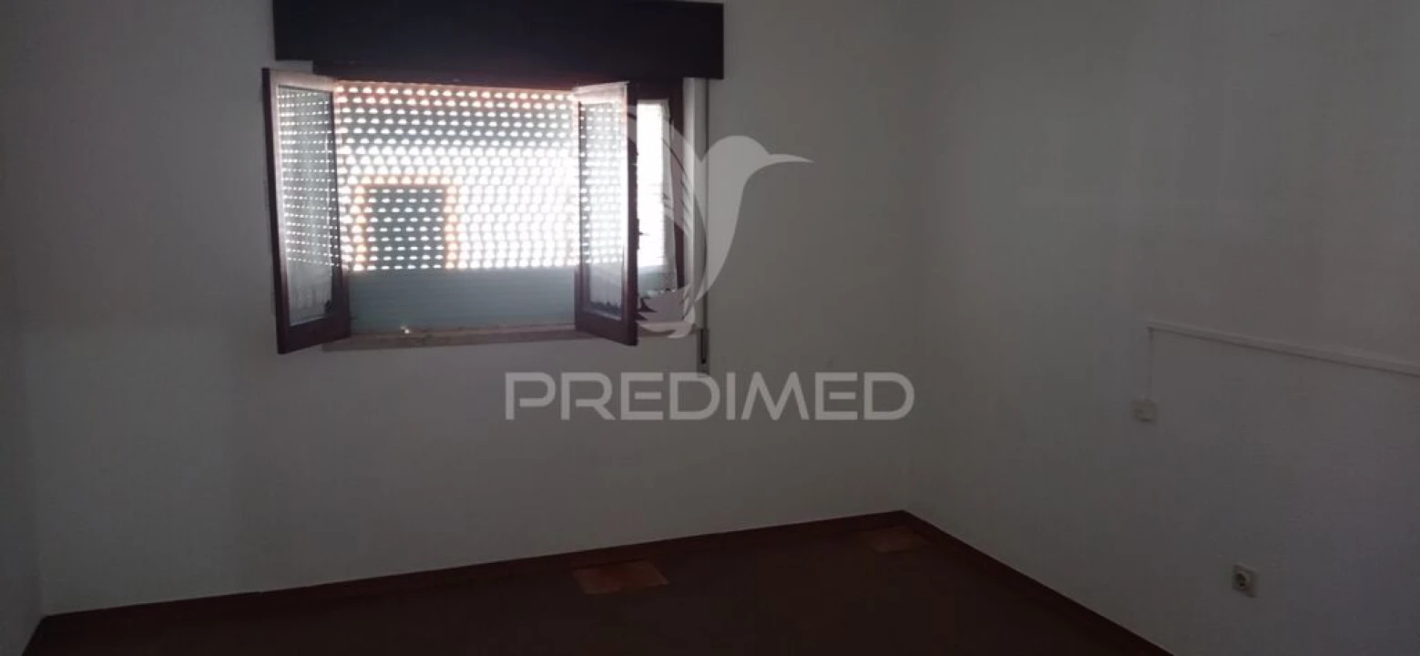 Moradia T6 para Venda em Couço Foto 16