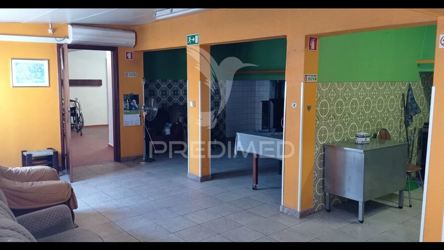 Moradia T6 para Venda em Couço