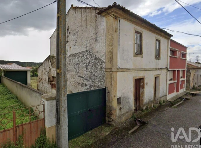 Moradia T3 para Venda em Tramagal Foto 3
