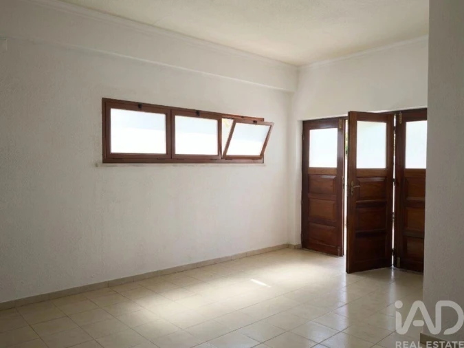 Moradia T3 para Venda em Fazenda Foto 26