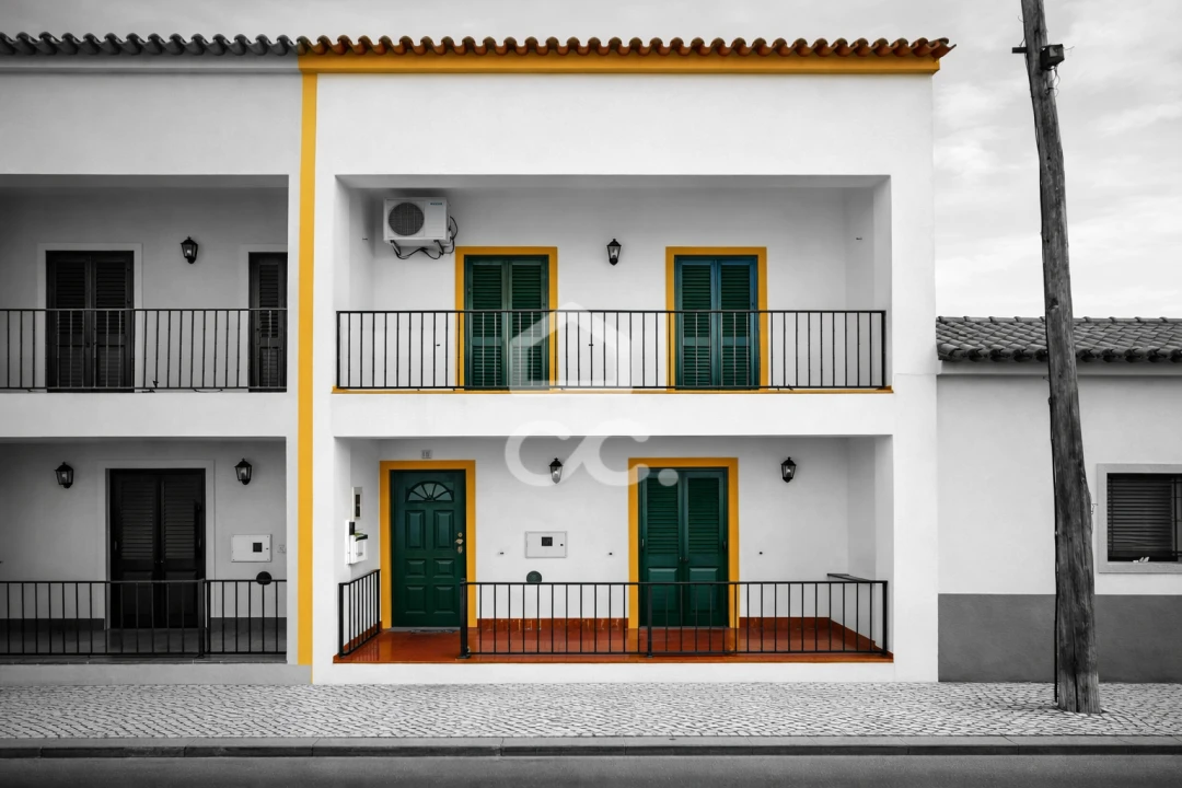 Moradia T3 para Venda em Viana do Alentejo Foto 1