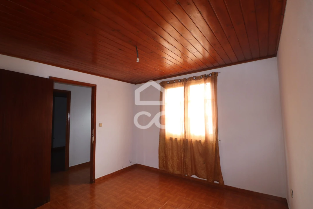 Moradia T3 para Venda em Fenais da Ajuda Foto 6