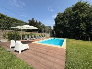 Moradia T7 para Venda em Santa Marinha e São Pedro da Afurada