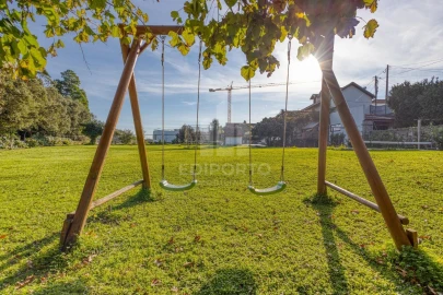 Moradia T7 para Venda em Santa Marinha e São Pedro da Afurada