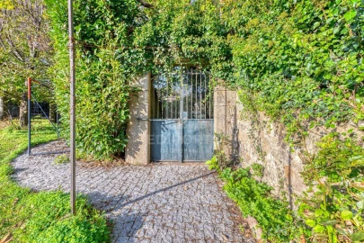 Moradia T7 para Venda em Santa Marinha e São Pedro da Afurada