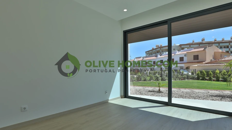 Apartamento T1 para Venda em Quarteira Foto 14
