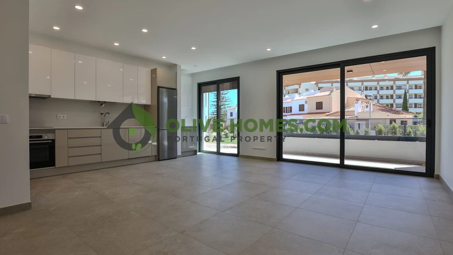 Apartamento T1 para Venda em Quarteira Foto 6