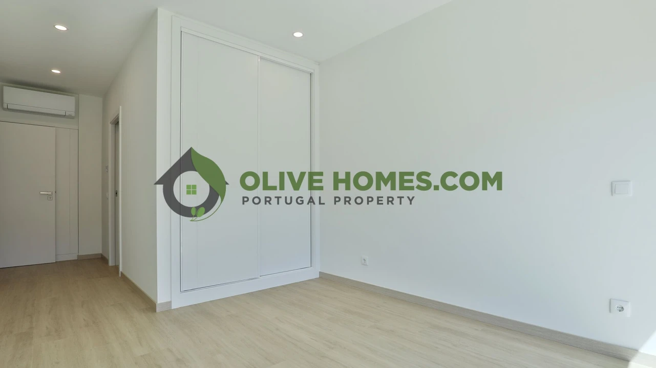Apartamento T1 para Venda em Quarteira Foto 16