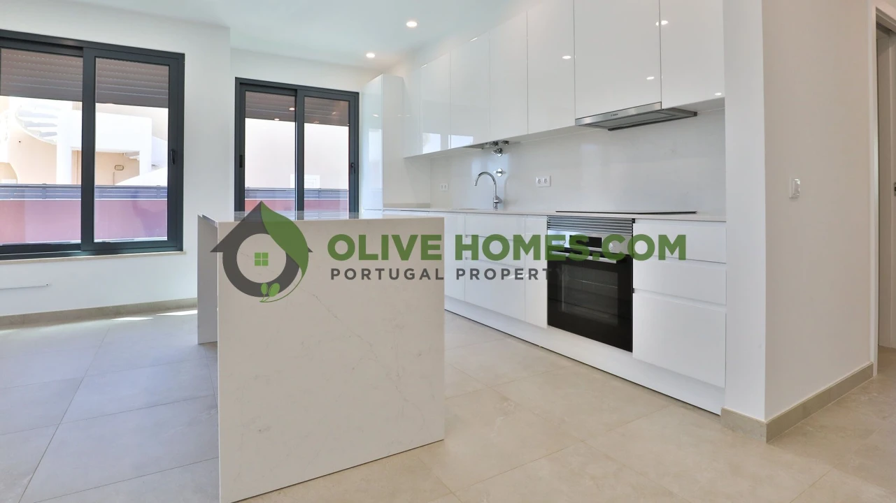Apartamento T3 para Venda em Quarteira Foto 10