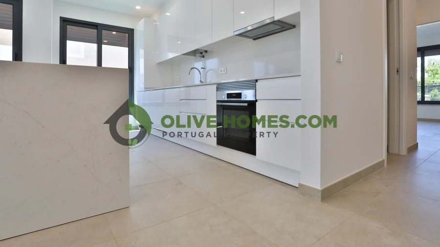Apartamento T3 para Venda em Quarteira Foto 9