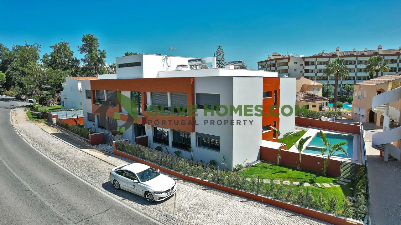 Apartamento T3 para Venda em Quarteira Foto 29