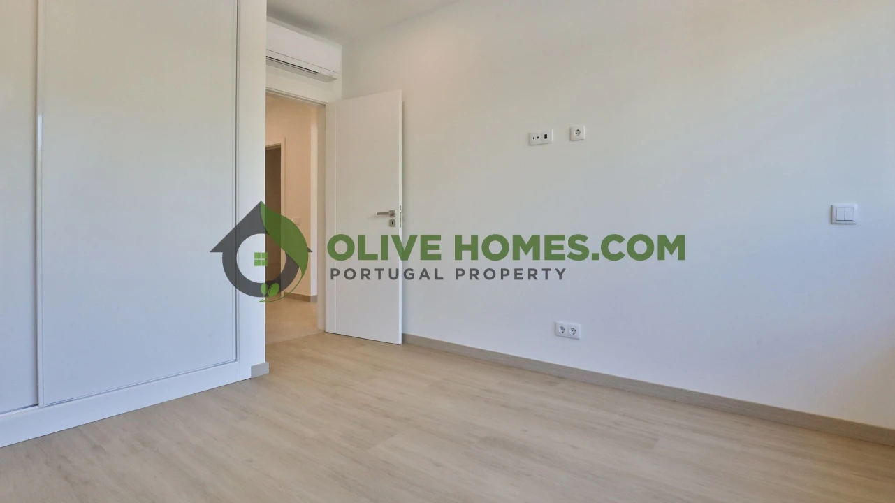 Apartamento T3 para Venda em Quarteira Foto 19