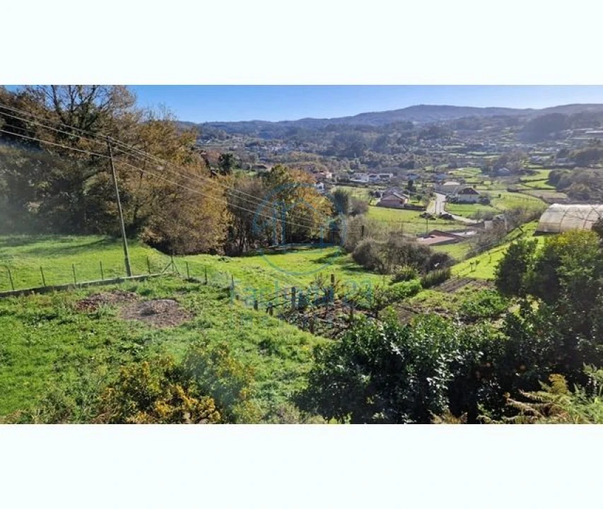 Terreno para Venda em Mozelos Foto 1