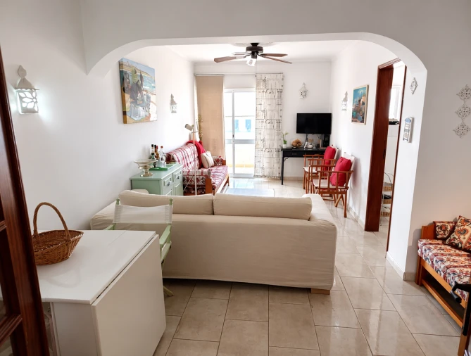 Apartamento T2 para Venda em Quarteira Foto 4