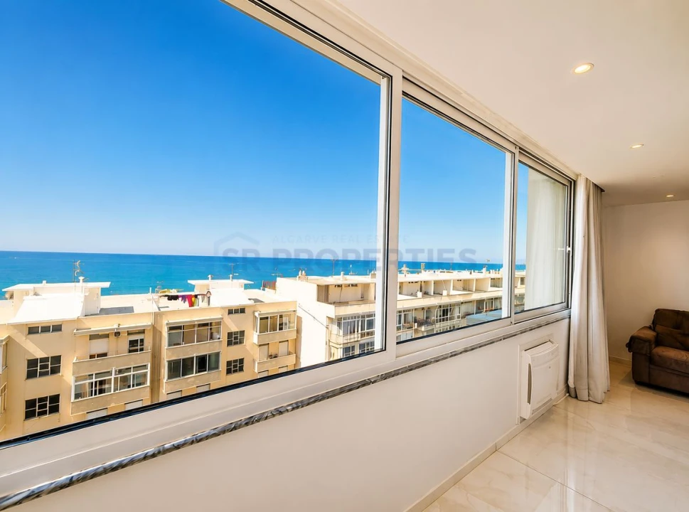 Apartamento T1 para Venda em Quarteira Foto 7