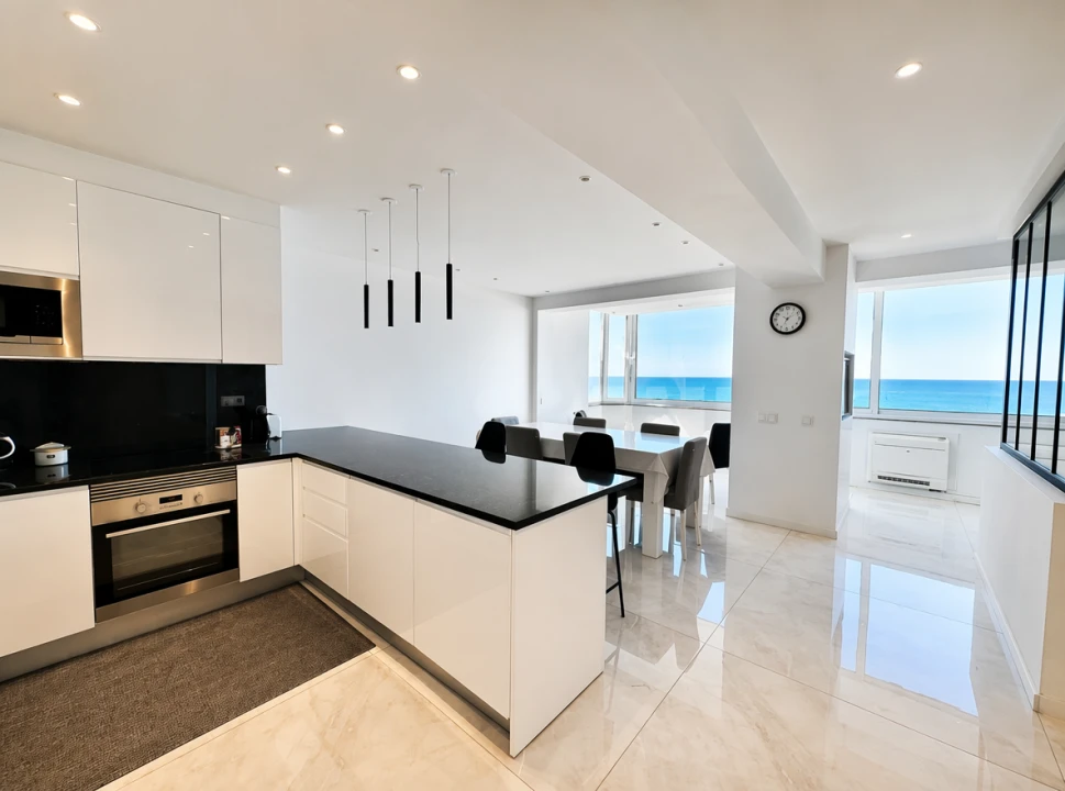 Apartamento T1 para Venda em Quarteira Foto 16