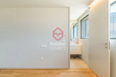 Apartamento T3 para Venda em São Felix da Marinha