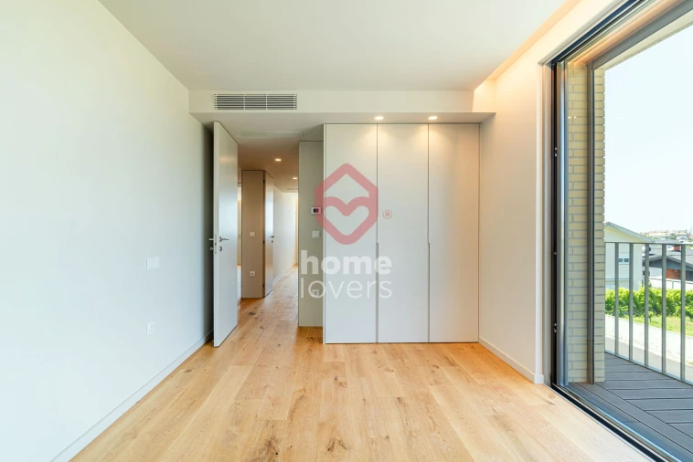 Apartamento T3 para Venda em São Felix da Marinha Foto 24
