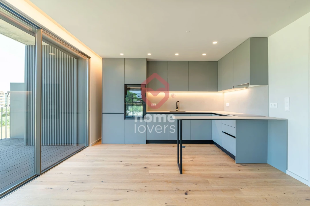 Apartamento T3 para Venda em São Felix da Marinha Foto 6