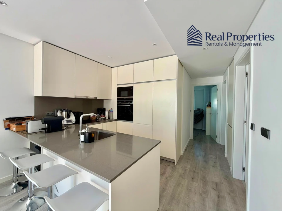 Apartamento T2 para Venda em Quarteira Foto 7