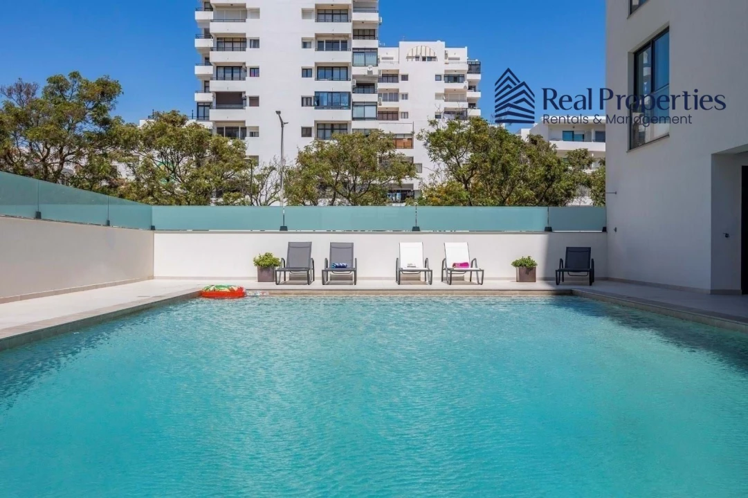 Apartamento T2 para Venda em Quarteira Foto 16
