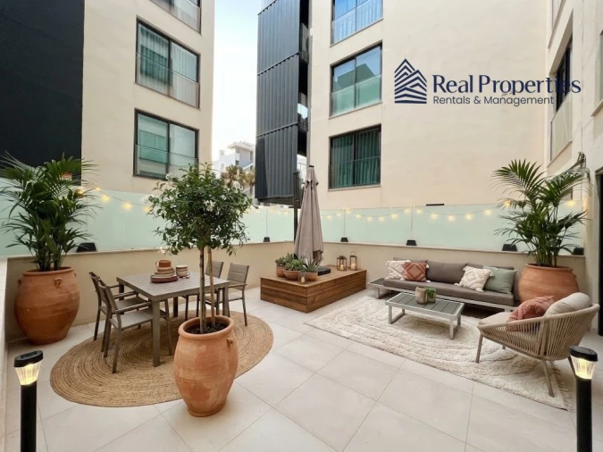 Apartamento T2 para Venda em Quarteira Foto 2