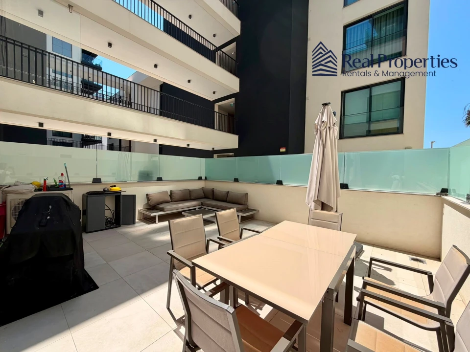 Apartamento T2 para Venda em Quarteira Foto 5