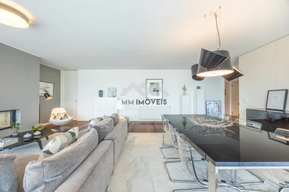Apartamento T4 para Venda em Santa Marinha e São Pedro da Afurada