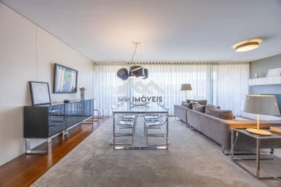 Apartamento T4 para Venda em Santa Marinha e São Pedro da Afurada