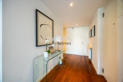 Apartamento T4 para Venda em Santa Marinha e São Pedro da Afurada