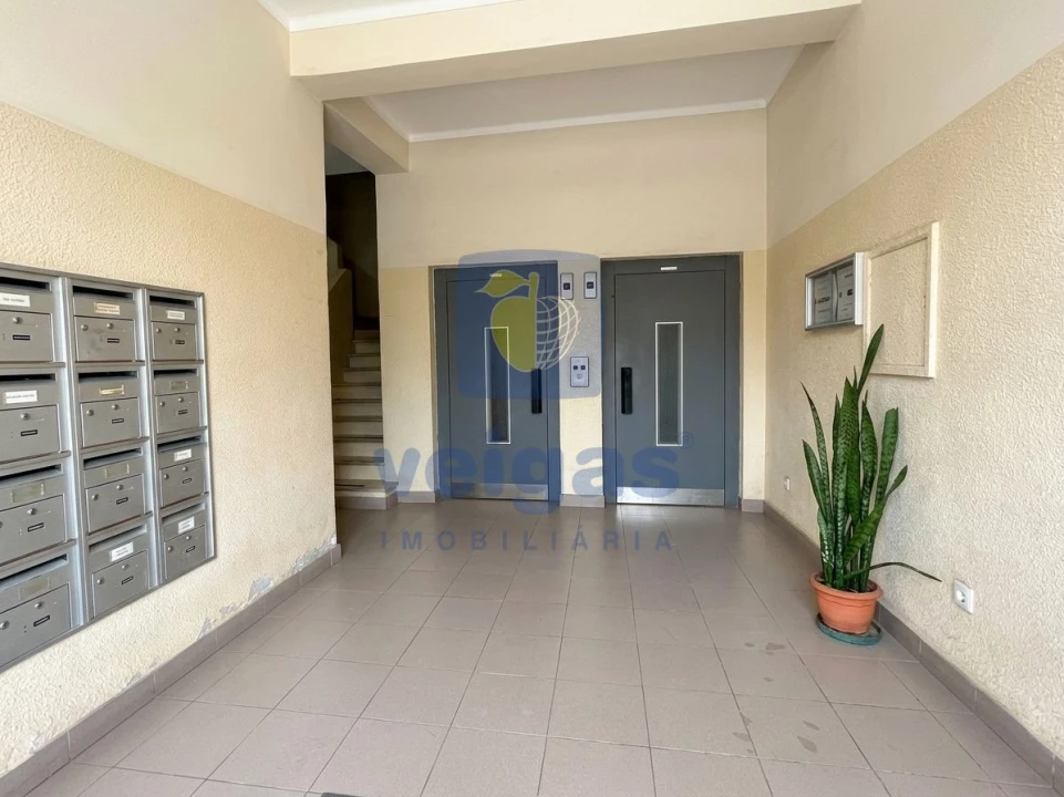 Apartamento T2 para Venda em Peniche Foto 24