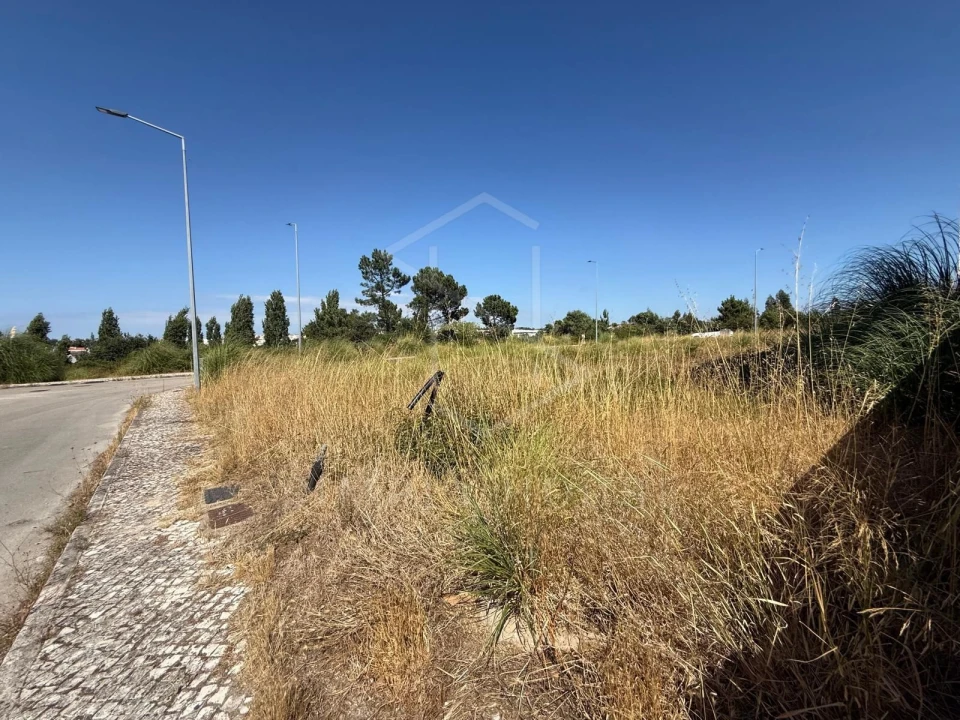 Terreno para Venda em Caldas da Rainha - Santo Onofre e Serra do Bouro Foto 2