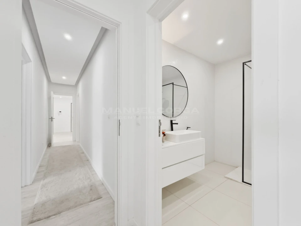 Apartamento T2 para Venda em Venda do Pinheiro e Santo Estêvão das Galés Foto 16