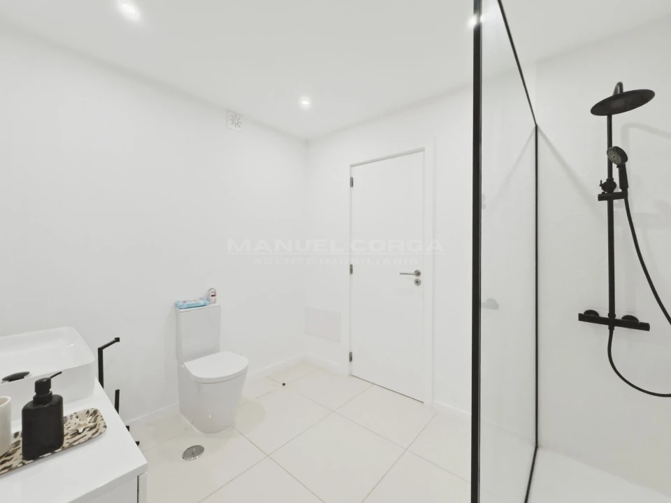 Apartamento T2 para Venda em Venda do Pinheiro e Santo Estêvão das Galés Foto 14