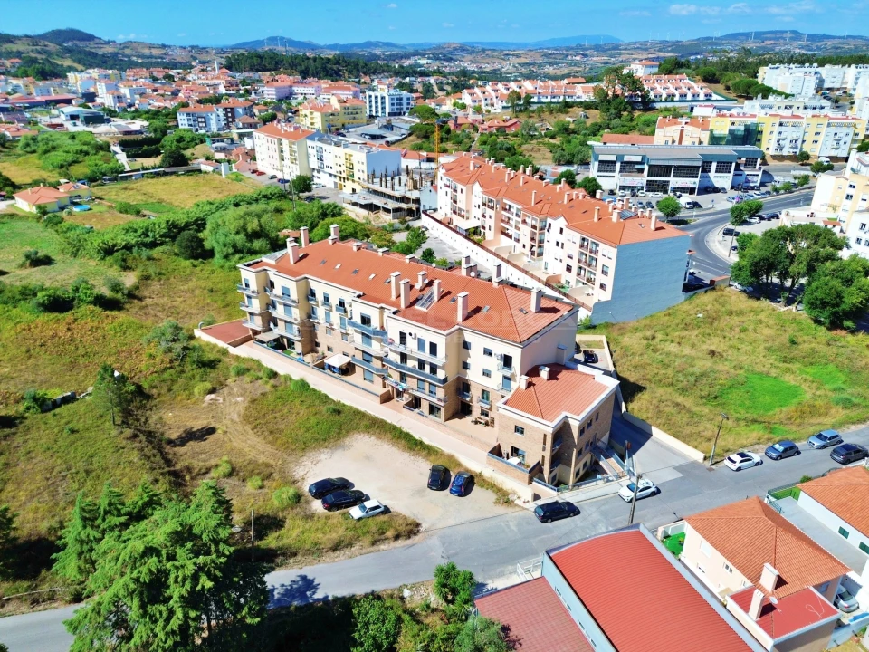 Apartamento T2 para Venda em Venda do Pinheiro e Santo Estêvão das Galés Foto 31