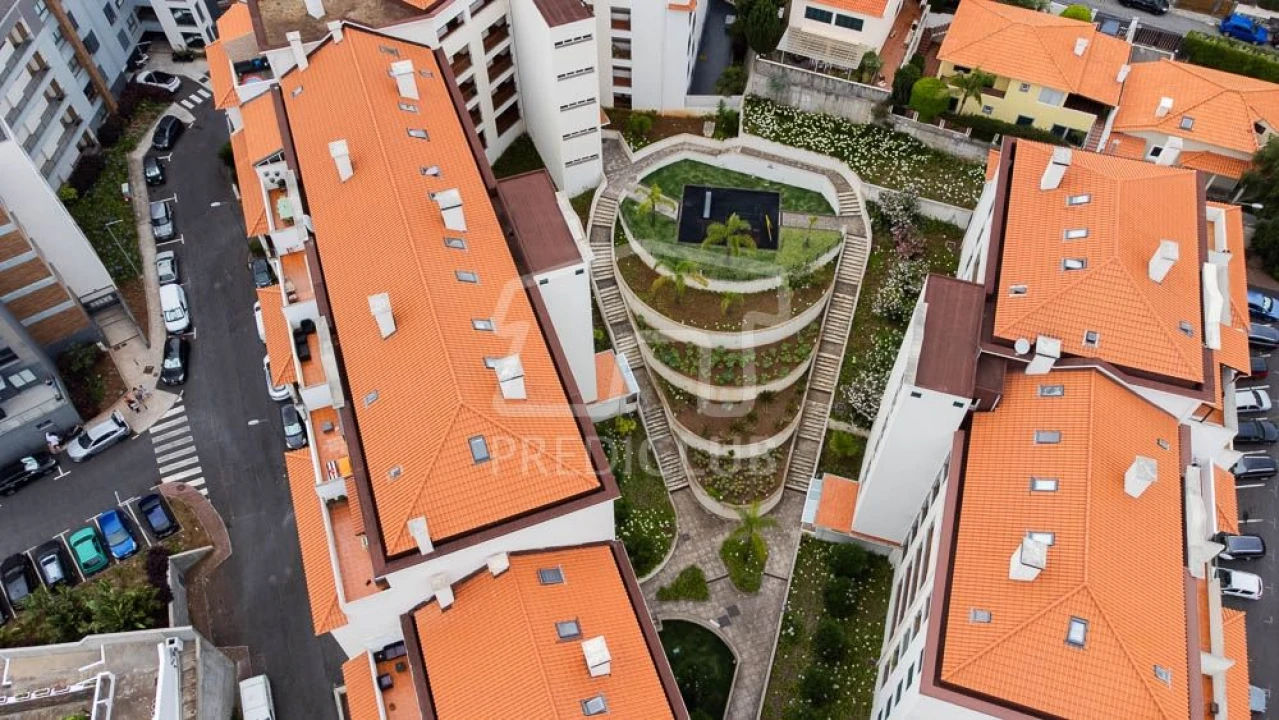 Apartamento T3 para Venda em Caniço Foto 19