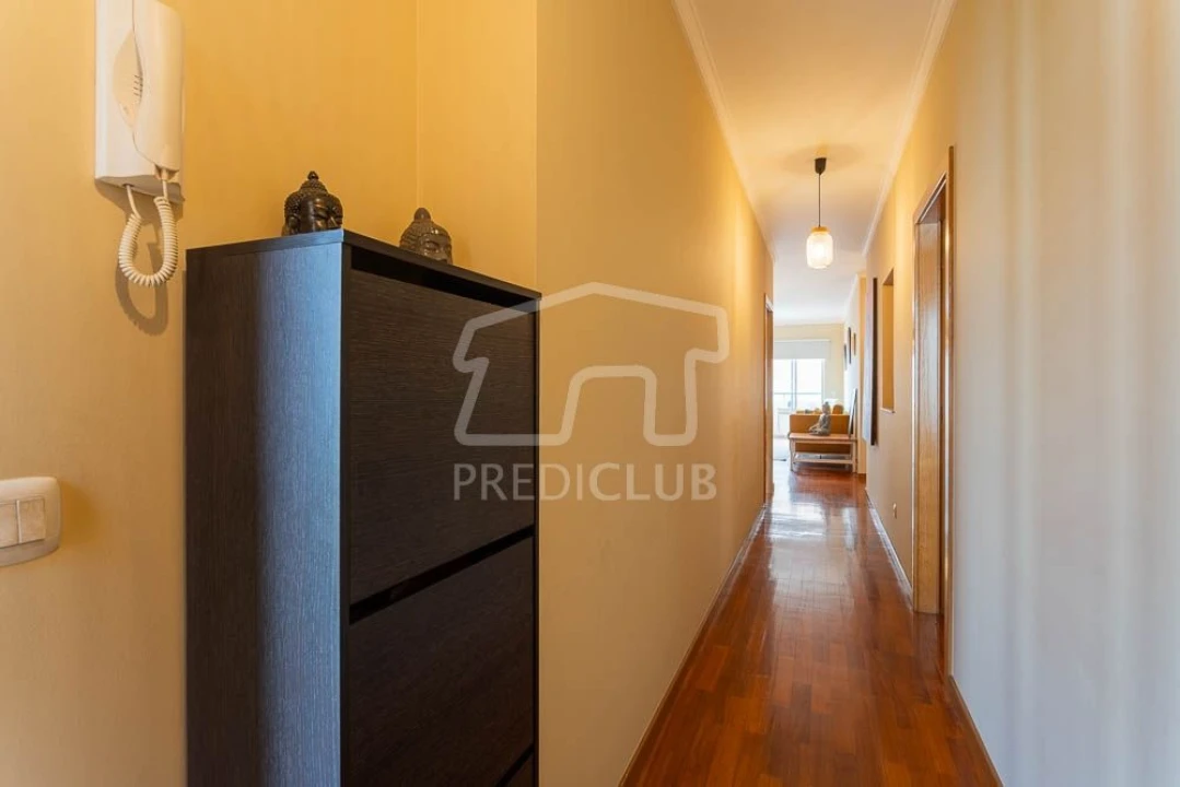 Apartamento T3 para Venda em Caniço Foto 2
