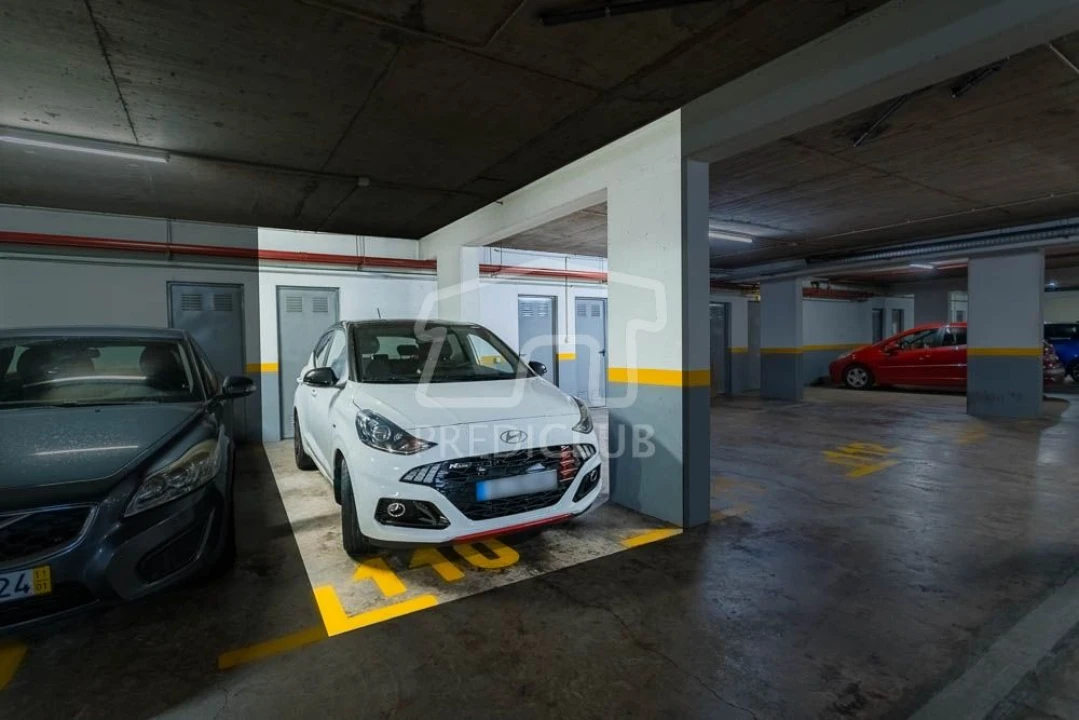 Apartamento T3 para Venda em Caniço Foto 20