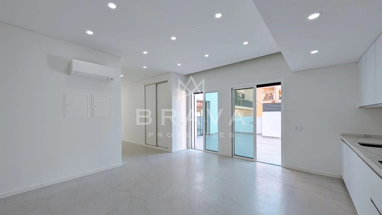 Apartamento T1 para Venda em Quarteira Foto 9