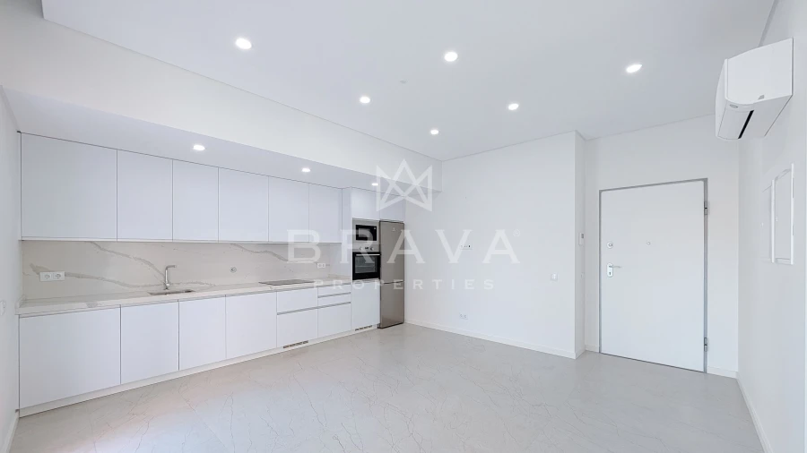 Apartamento T1 para Venda em Quarteira Foto 11