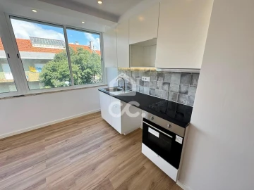 Apartamento T2 para Venda em Águas Livres