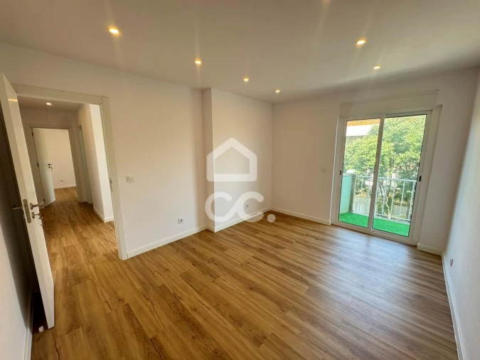 Apartamento T2 para Venda em Águas Livres Foto 17