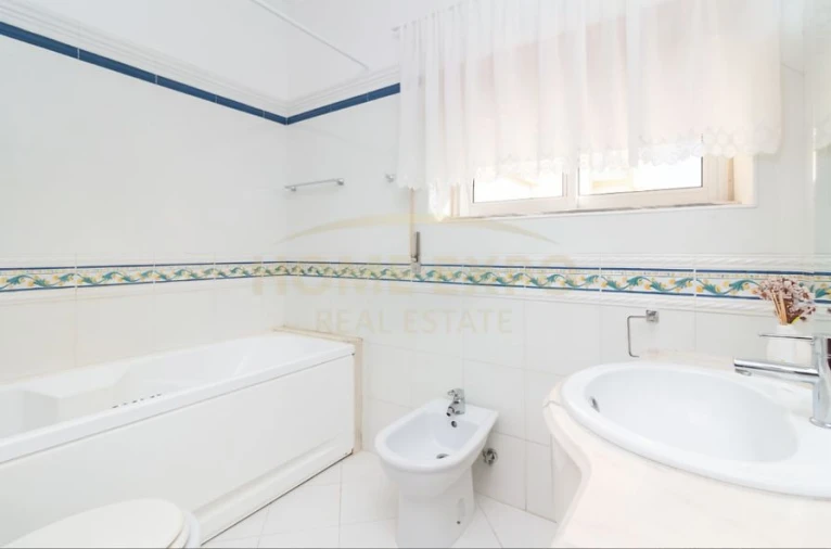Apartamento T3 para Venda em Vila Franca de Xira Foto 11