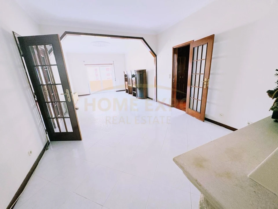 Apartamento T3 para Venda em Vila Franca de Xira Foto 6