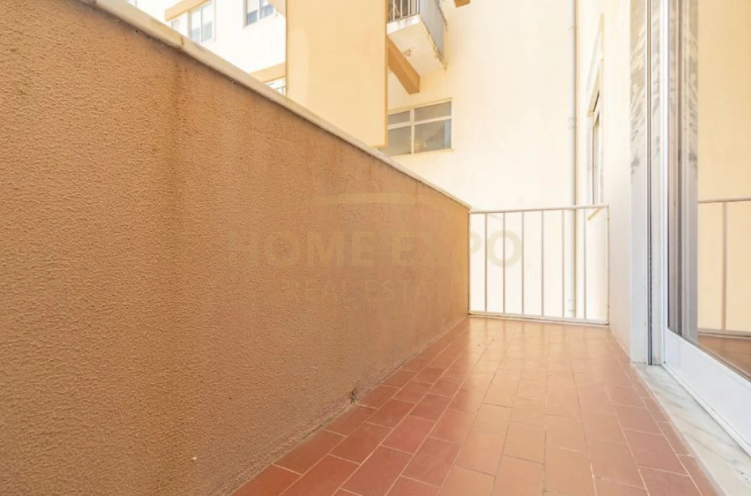 Apartamento T3 para Venda em Vila Franca de Xira Foto 8